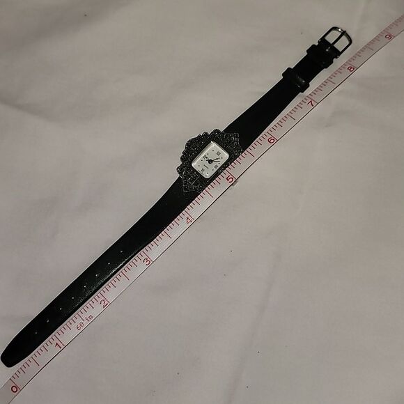 New Gothic Avon Silvertone‎ Marcasite Watch Black Leather Band Goth Romantic - Picture 9 of 10